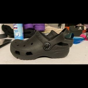 Toddler crocs